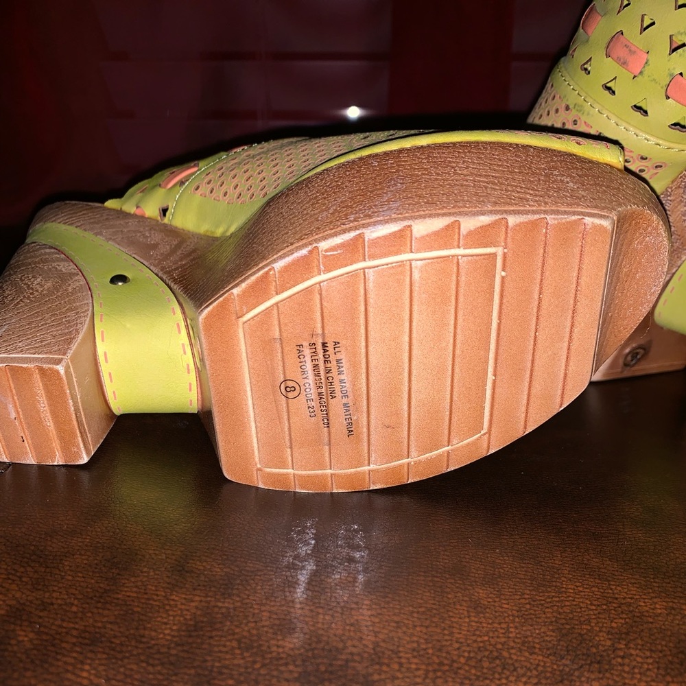 BUMPER - Picture 2 of 3